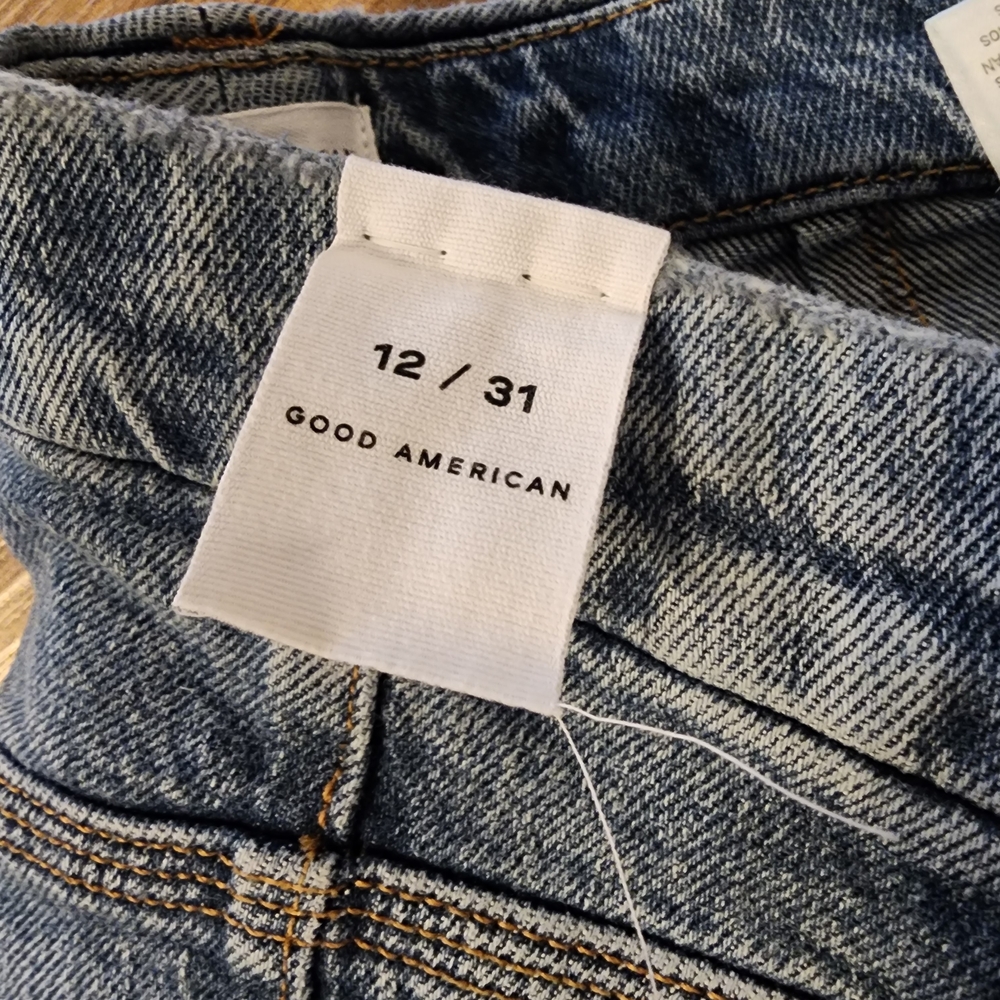 Good American Good '90s High Rise Straight Jeans - Picture 12 of 14